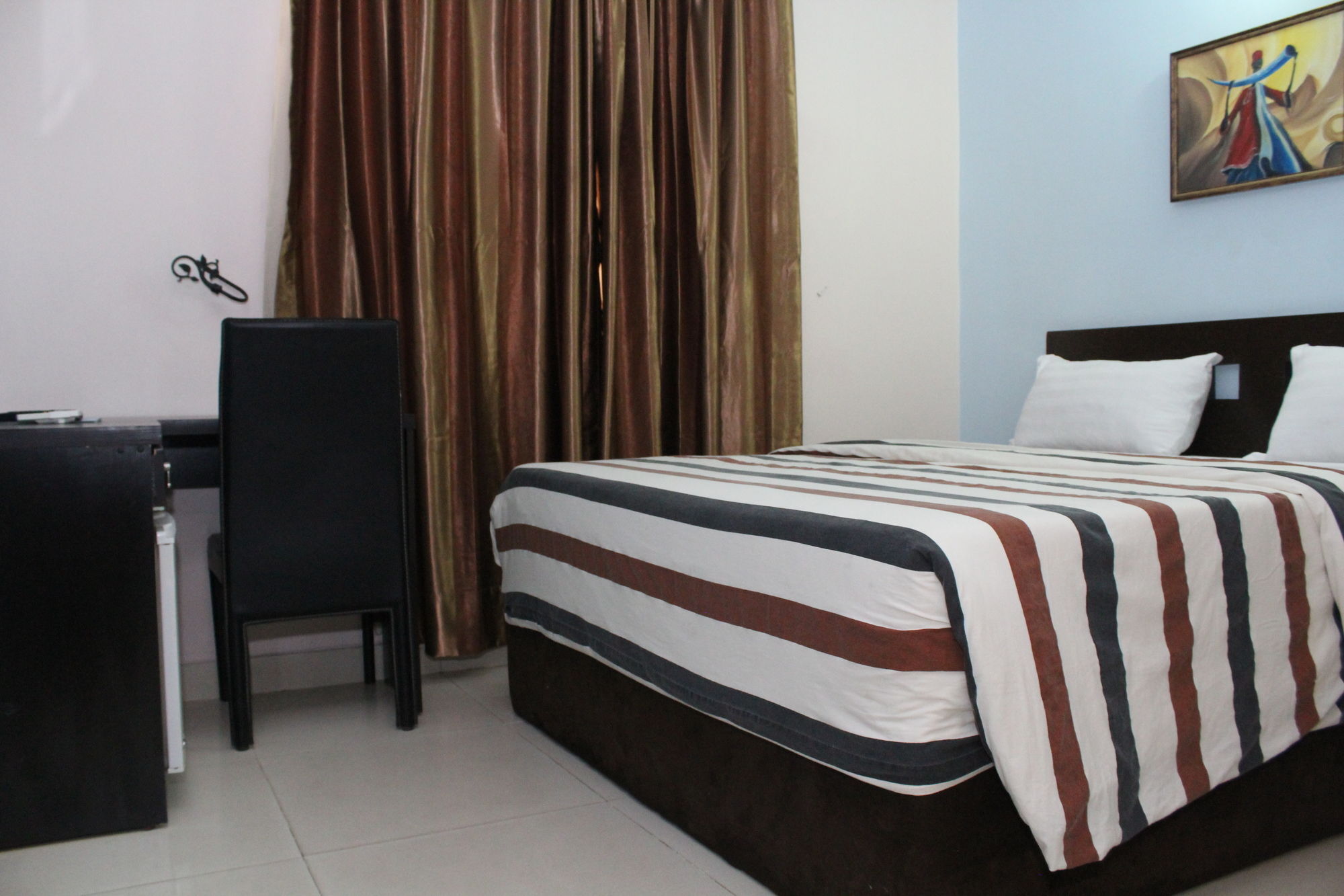 Bluespring Hotel Maryland Dış mekan fotoğraf